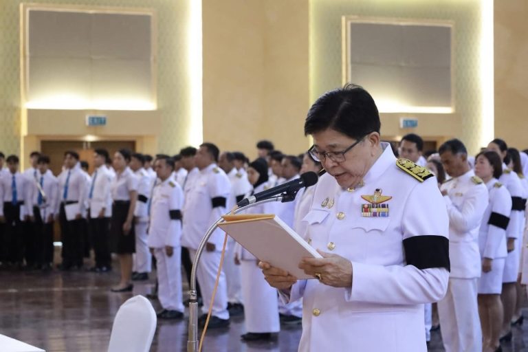 วิทยาลัยเกษตรและเทคโนโลยีนราธิวาส มหาวิทยาลัยนราธิวาสราชนครินทร์ ร่วมพิธีถวายความอาลัย น้อมรำลึกในพระมหากรุณาธิคุณอันล้นพ้นหาที่สุดมิได้ แด่สมเด็จพระนางเจ้าสิริกิติ์ พระบรมราชินีนาถ พระบรมราชชนนีพันปีหลวง