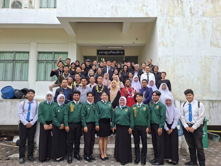 วิทยาลัยเกษตรและเทคโนโลยีนราธิวาสต้อนรับคณะ Politeknik Jeli Kelantan เสริมความร่วมมือทางวิชาการไทย–มาเลเซีย